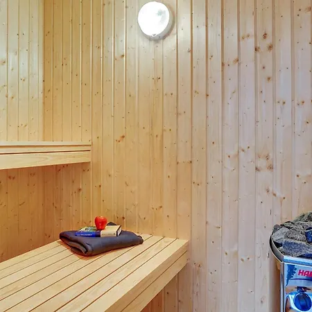 Luxury Retreat In Mommark Holiday home *